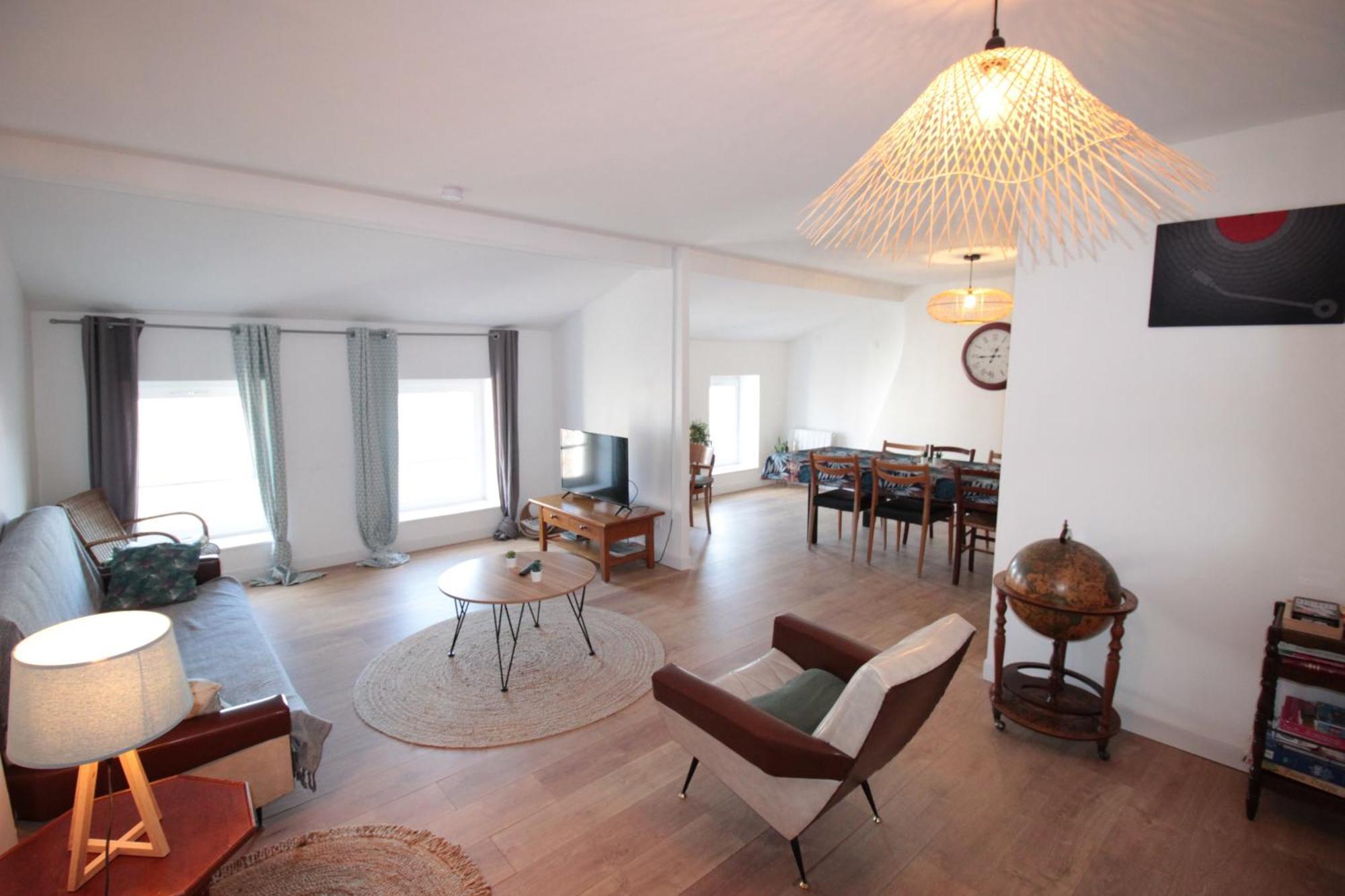 Logement Neuf "Meuse" - Hyper Centre - Parking Proche - Proche Gare - 4 Chambres - Terrasse Couverte - Wifi ! Gere Par Prestazen'Services Верден-сюр-Мёз Экстерьер фото
